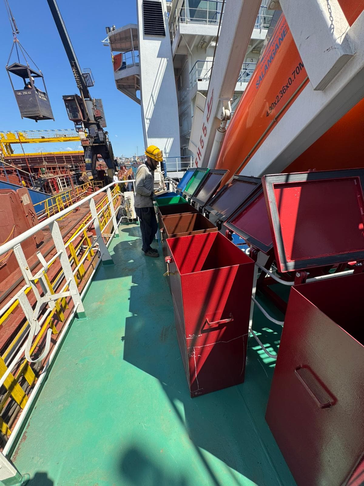 Gemi karinası sac yenileme ve korozyon önleyici raspa hazırlığı