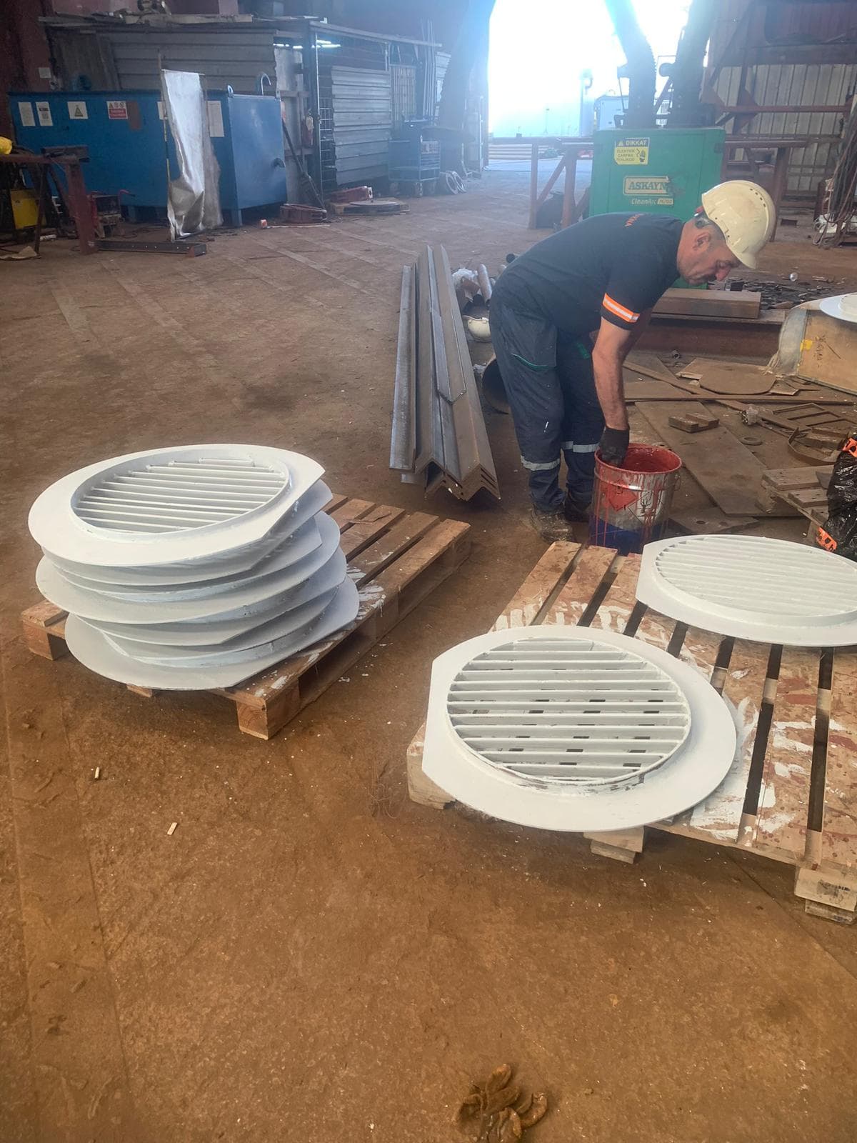 Tersane vincimizle ağır gemi parçalarının emniyetli taşınması